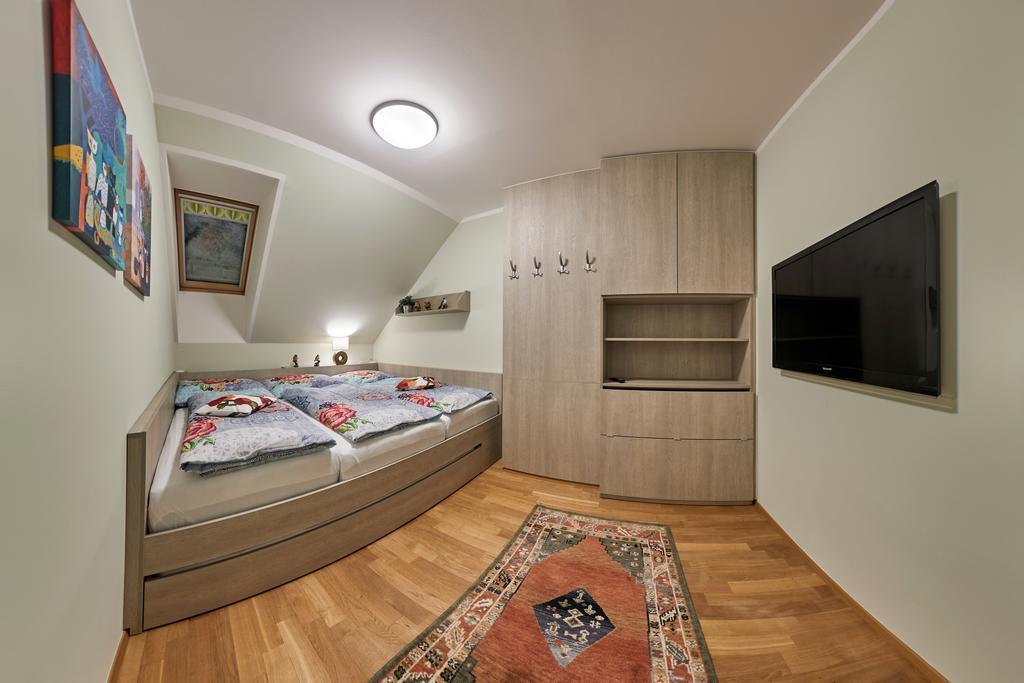 פץ פוד סניישקו Apartman U Vleku Javor מראה חיצוני תמונה